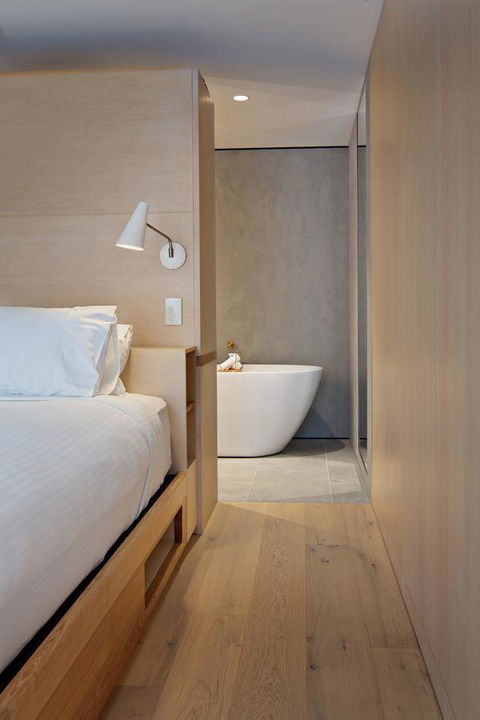 Zara Tower â€“ Luxury Suites And Apartments - Accommodation Gladstone 3