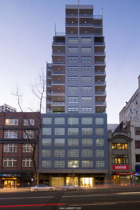 Zara Tower â€“ Luxury Suites And Apartments - Accommodation Gladstone 9