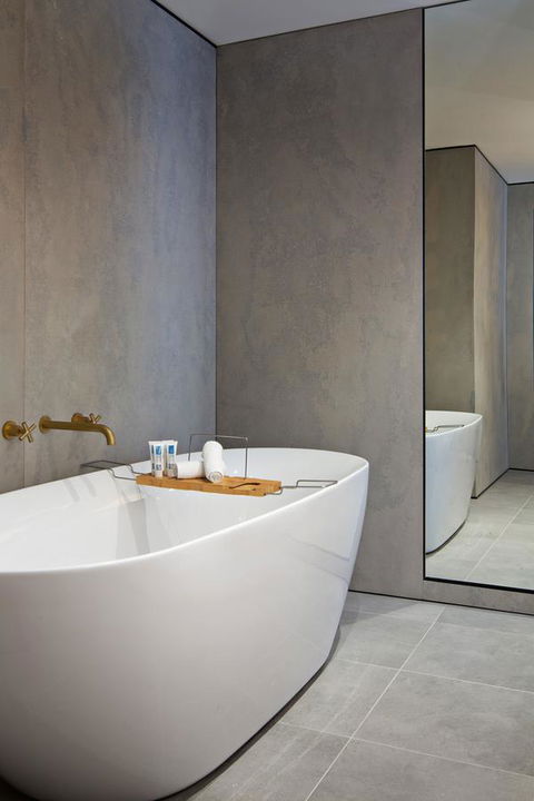 Zara Tower â€“ Luxury Suites And Apartments - Accommodation Gladstone 2