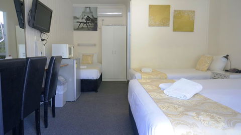 Highway Motor Inn Taree - Accommodation Gladstone 2