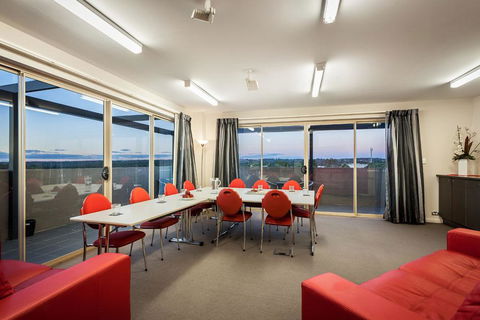 Mantra Castle Hill Sydney, An Accor Hotel - Accommodation Gladstone 4