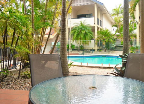 Outrigger Bay - Accommodation Gladstone 2