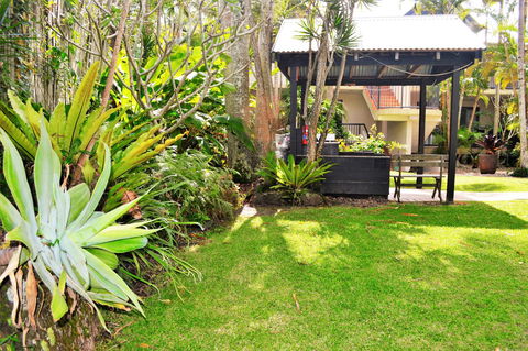 Outrigger Bay - Accommodation Gladstone 14
