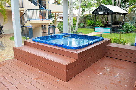 Outrigger Bay - Accommodation Gladstone 8