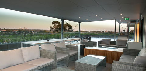 Studio 8 Residences - Adults Only - Accommodation Gladstone 7