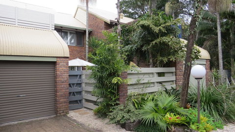 Treetops Everglades Villa - Accommodation Gladstone 34