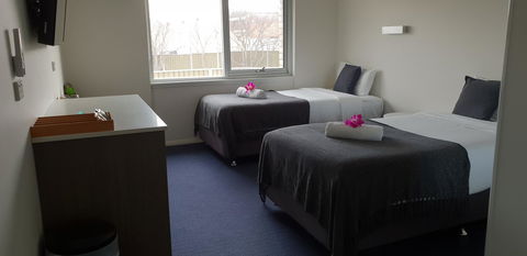 Carlton Suites - Accommodation Gladstone 10