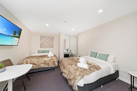 Carlton Suites - Accommodation Gladstone 4