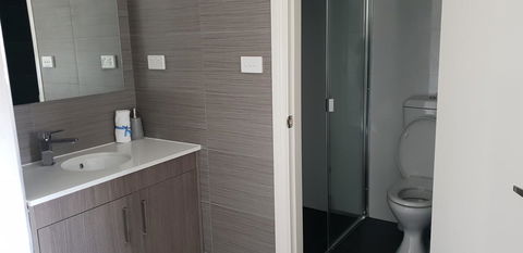 Carlton Suites - Accommodation Gladstone 9