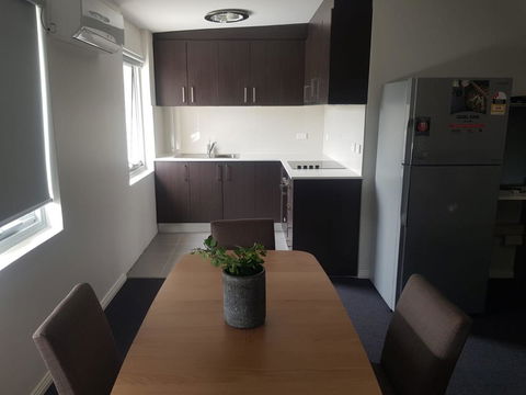 Carlton Suites - Accommodation Gladstone 33