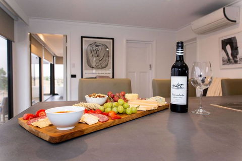 Belisi Farmstay Cottage - Accommodation Gladstone 8