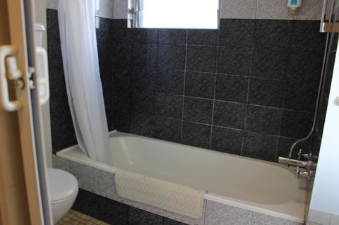 Hume Inn Motel Albury CBD - Accommodation Gladstone 18