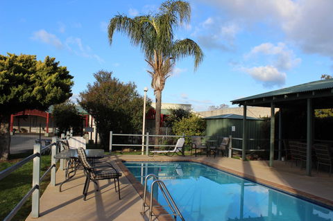 Hume Inn Motel Albury CBD - Accommodation Gladstone 2