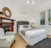 Large terrace in Sydneys lower North Shore - Accommodation Gladstone