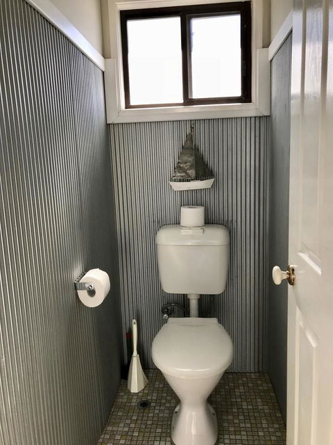 Lakeview Cottage - Accommodation Gladstone 7