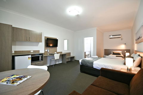 The Aberdeen Motel - Accommodation Gladstone 5