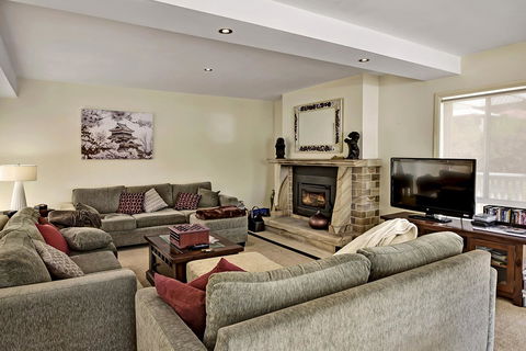 Bundanoon Lodge - Accommodation Gladstone 34