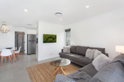 Modern Guest House - Accommodation Gladstone 3
