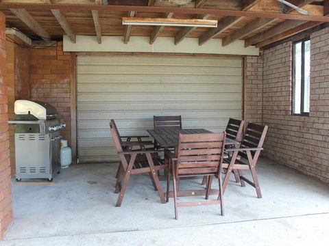 Pinny Paradise - Accommodation Gladstone 12