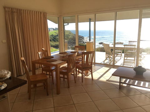 OceanScape Luxury Beachfront Villas - Accommodation Gladstone 19