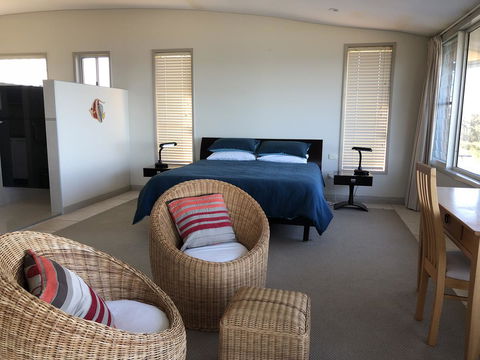 OceanScape Luxury Beachfront Villas - Accommodation Gladstone 7