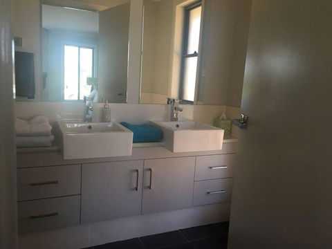 Sydney Amazing Holiday Home Bridal BnB - Accommodation Gladstone 10