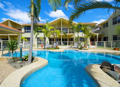 Marty's @ Little Beach - Accommodation Gladstone 31