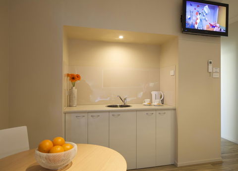 Marty's @ Little Beach - Accommodation Gladstone 22