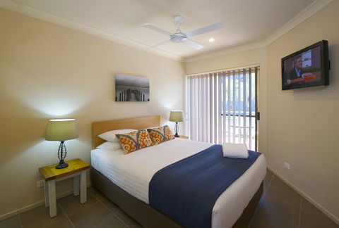 Marty's @ Little Beach - Accommodation Gladstone 13
