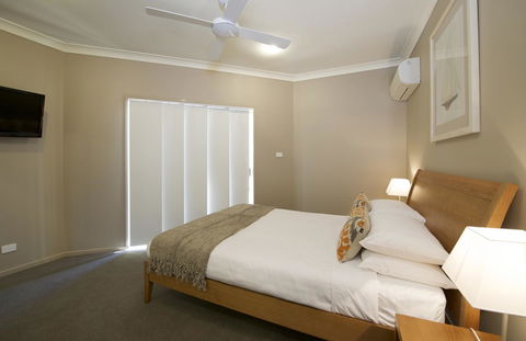 Marty's @ Little Beach - Accommodation Gladstone 8