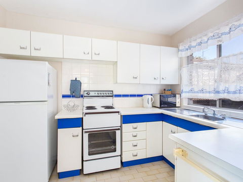 Aquarius 9 - Accommodation Gladstone 8