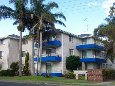 Aquarius 9 - Accommodation Gladstone 1