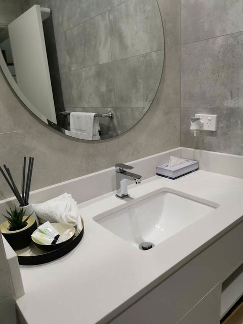 The Select Inn Ryde - Accommodation Gladstone 2