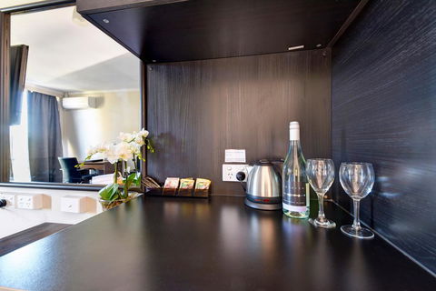 The Select Inn Ryde - Accommodation Gladstone 24
