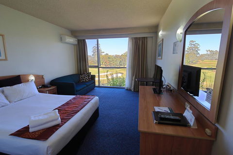 The Select Inn Ryde - Accommodation Gladstone 9