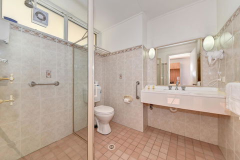 The Select Inn Ryde - Accommodation Gladstone 7