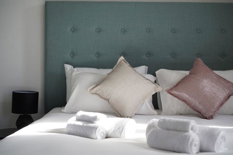 Oasis On Beamish Hotel - Accommodation Gladstone 2