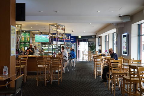 Oasis On Beamish Hotel - Accommodation Gladstone 26