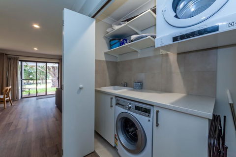 Horizons Retreat & Golf, Villa 133 - Accommodation Gladstone 15