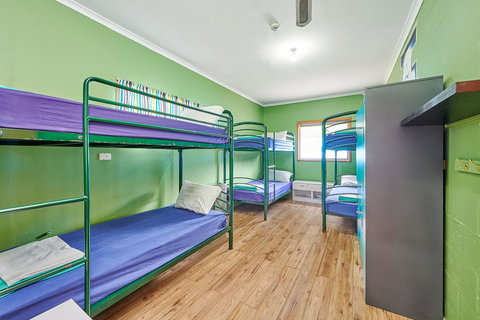 Arts Factory By Nomads - Accommodation Gladstone 22