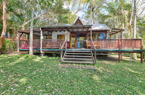 Arts Factory By Nomads - Accommodation Gladstone 5