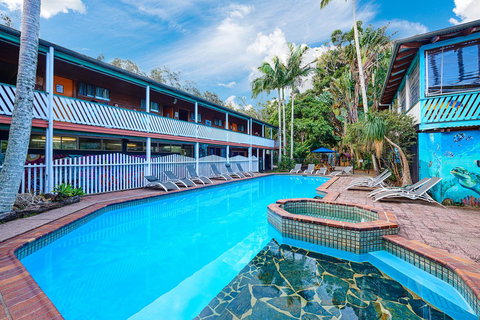 Arts Factory By Nomads - Accommodation Gladstone 2