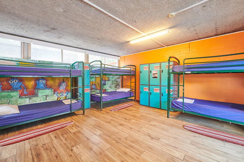 Arts Factory By Nomads - Accommodation Gladstone 17