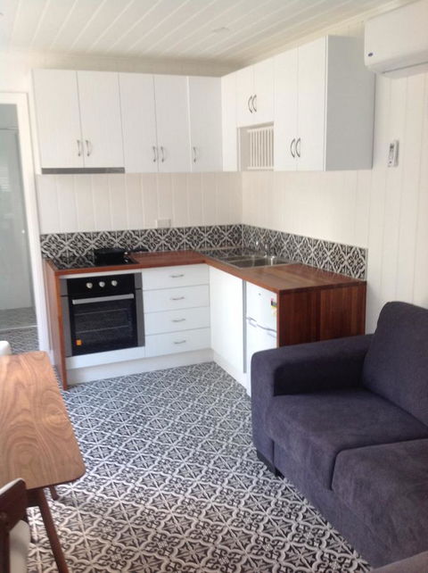 Hideaway Holiday Apartments - Accommodation Gladstone 11