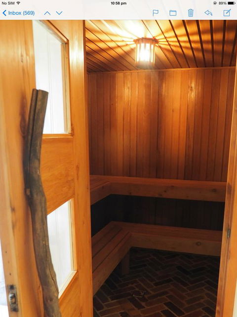 Hideaway Holiday Apartments - Accommodation Gladstone 22
