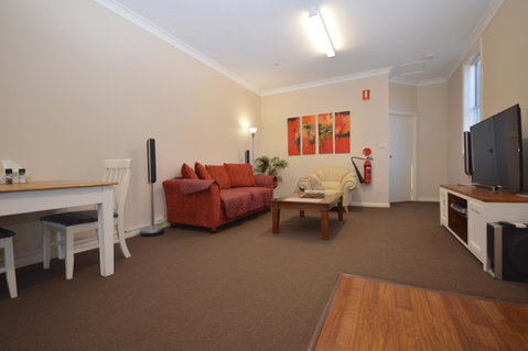 The Old Saddlery - Accommodation Gladstone 1