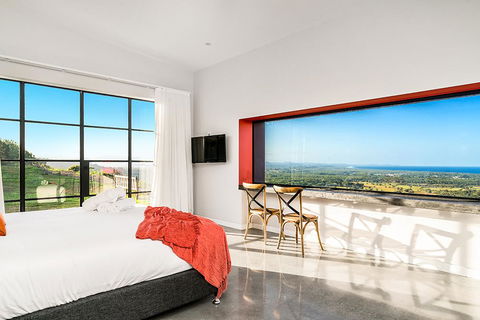 Sundays At Byron - Accommodation Gladstone 12