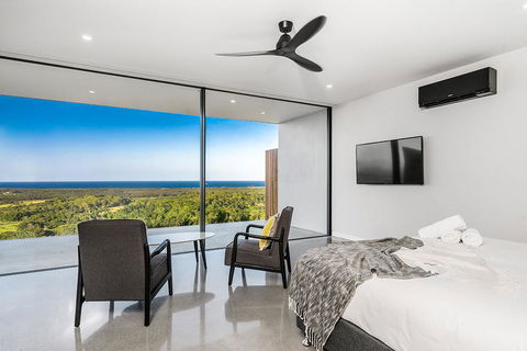 Sundays At Byron - Accommodation Gladstone 33