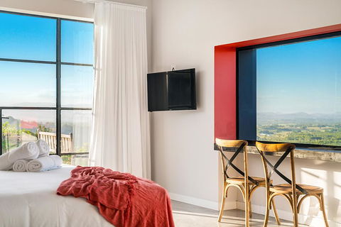 Sundays At Byron - Accommodation Gladstone 6