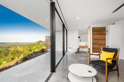 Sundays At Byron - Accommodation Gladstone 20
